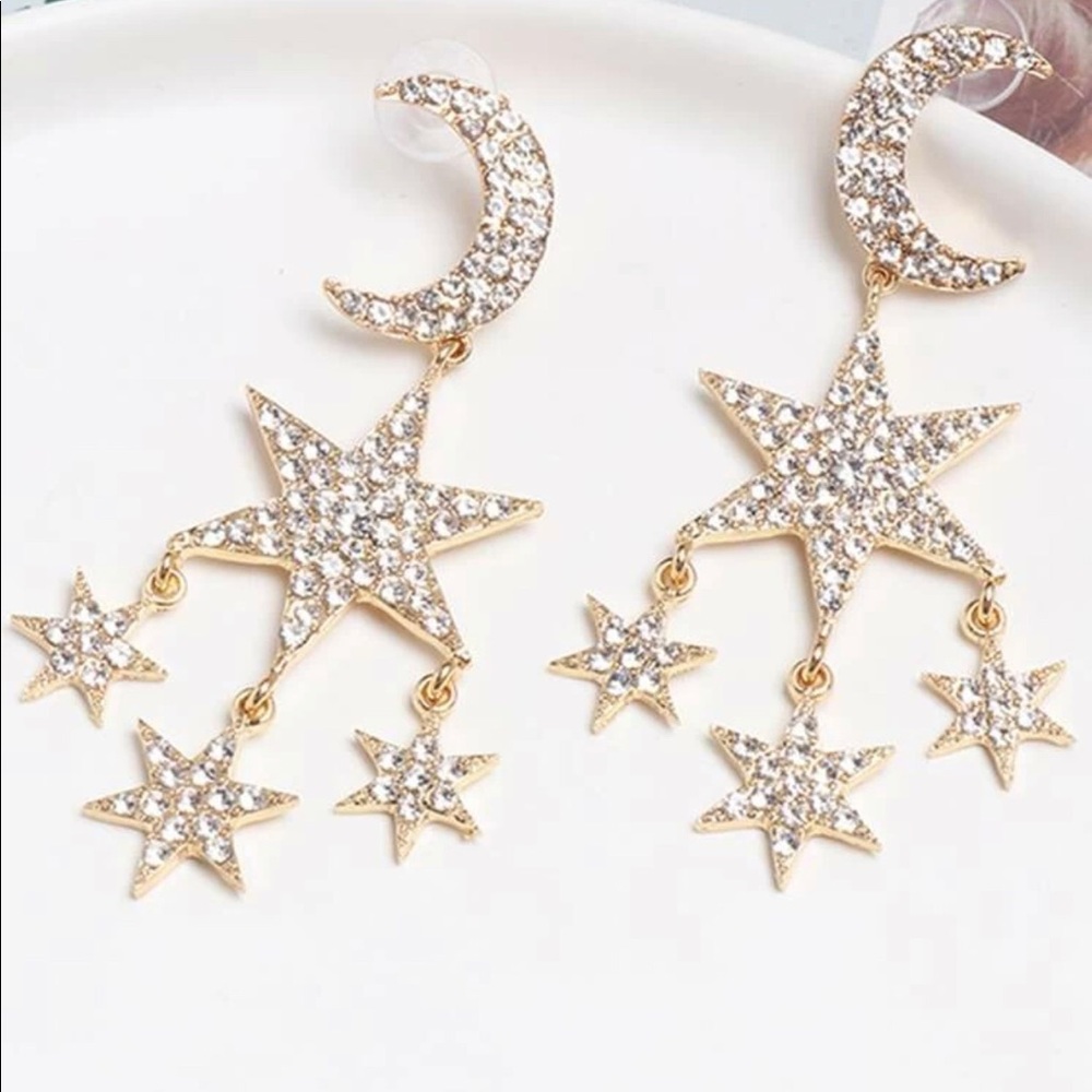 Statement Earring - Picture 2 of 3